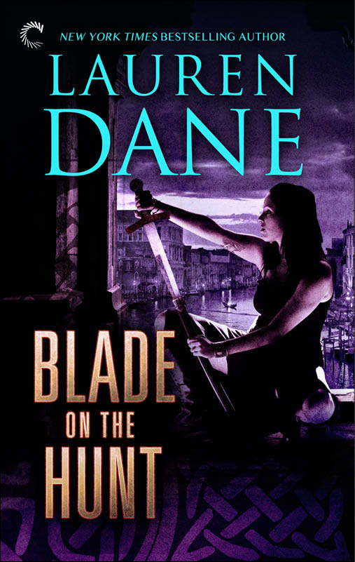 Blade on the Hunt by Lauren Dane