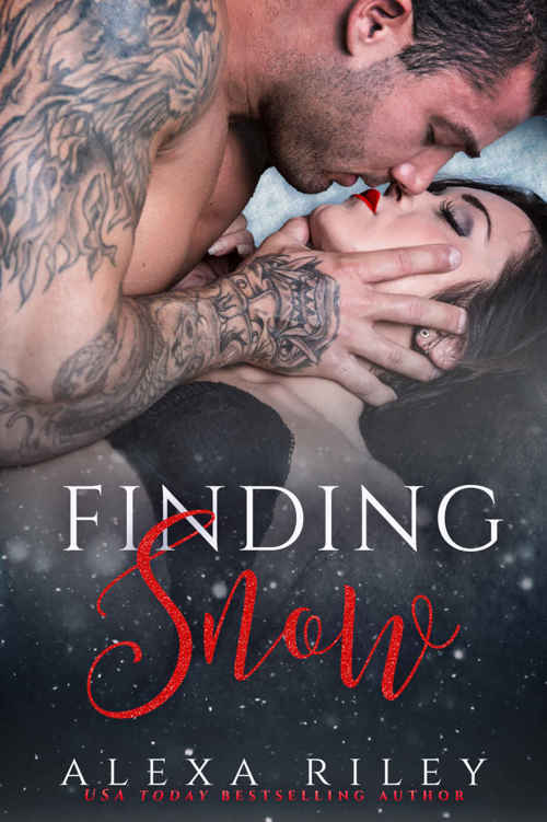 Finding Snow (Fairytale Shifter Book 4)