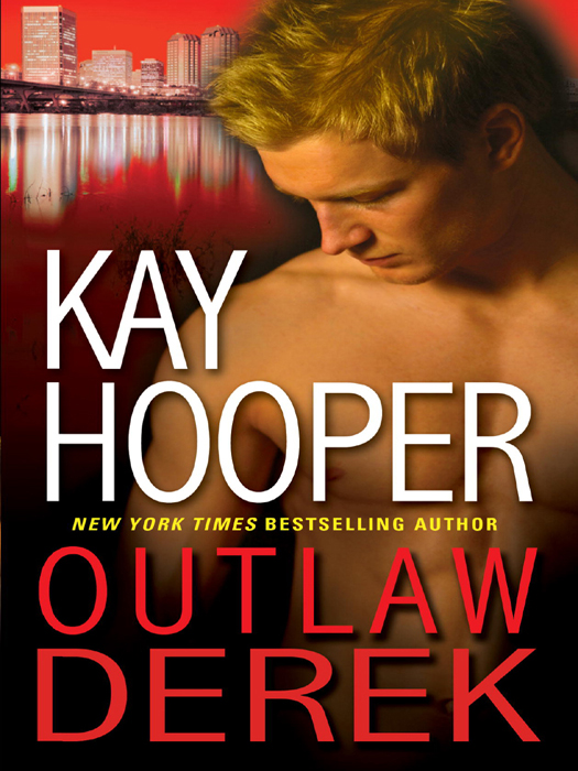 Outlaw Derek (2012) by Kay Hooper